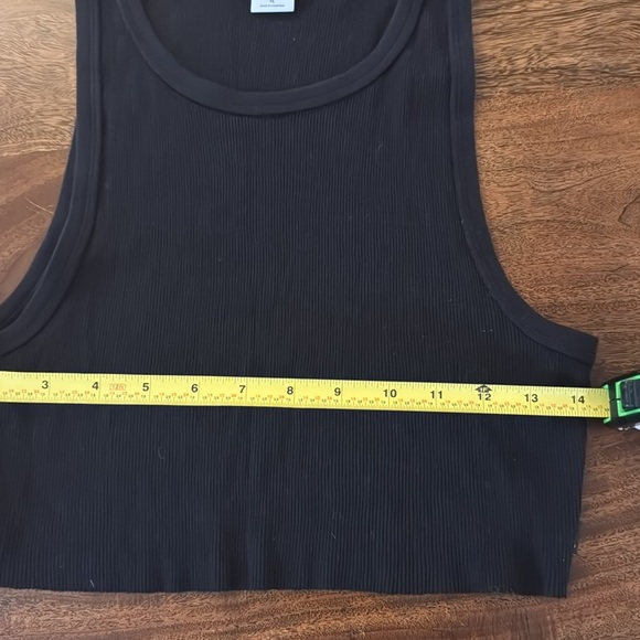 Aritzia TNA tank top black - Picture 5 of 7